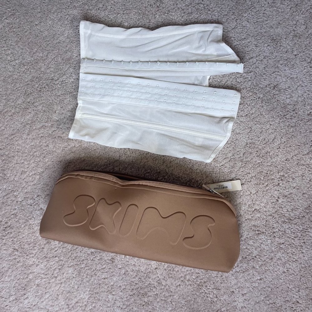 Skims White Corset Waist Trainer (With Tags Plus Case) size s/m